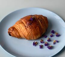 Круассан с шоколадом
