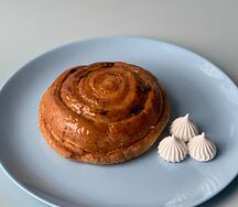 Улика с йогуртом и шоколадной крошкой