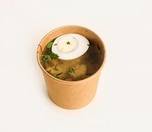 Куриный бульон с домашней лапшой