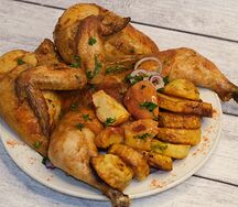 Запеченная курица с картофелем