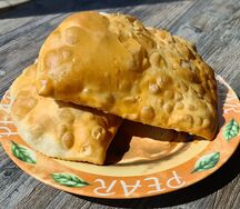 Чебурек с ветчиной и сыром