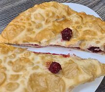 Чебурек с вишней