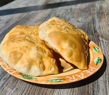 Чебурек с сыром и грибами