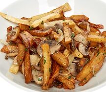 Картофель жареный с грибами