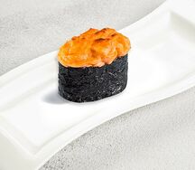 Запеченный гункан с крабом