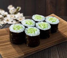 Мини-ролл с огурцом