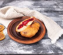 Ереванский пончик с клубникой