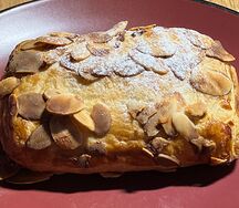Гипфель миндальный с шоколадом
