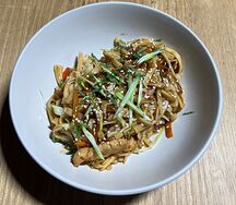 Wok с курицей