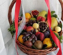 Корзина с фруктами Дары