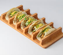 Синко такос с индейкой в соусе моле