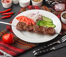 Рулет из говяжьей вырезки