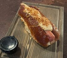 Хот-дог с говяжьей колбаской