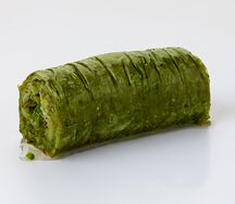 Сарма с фисташками