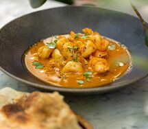 Соте из креветок с лепешкой 