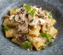 Паста ригатони с грибами