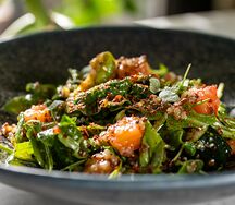 Салат с лососем