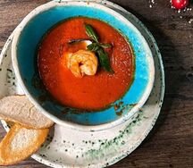 Итальянский суп Качукко томатный с дарами моря