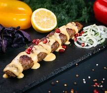 Люля-кебаб из говядины с сыром