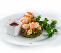 Авокадо с креветками