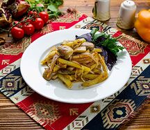 Картофель, жаренный с грибами