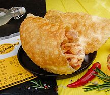 Чебурек с курицей по-азиатски
