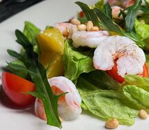 Салат с апельсином и креветками