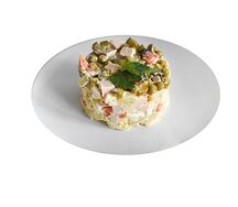 Оливье классический с колбасой