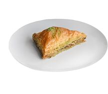 Пахлава с грецким орехом и мёдом