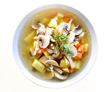 Суп с шампиньонами и овощами