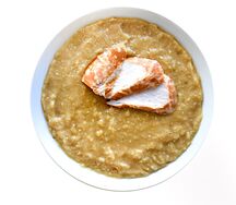 Гороховый суп-пюре с копченой грудкой