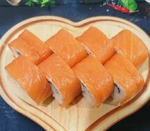 Ролл Филадельфия c огурцом