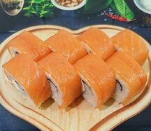 Ролл Филадельфия с луком