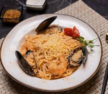 Паста Том ям с морепродуктами