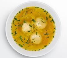 Суп куриный с фрикадельками