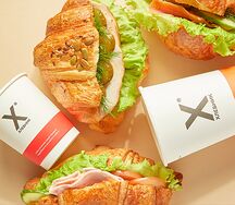 Завтрак с сэндвичем