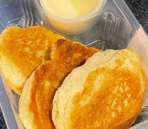 Оладьи по домашнему со сгущенкой