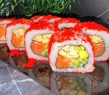 Калифорния с лососем