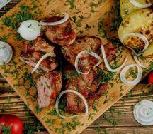 Шашлык из cвинoй шейки