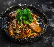 Вок Лапша с говядиной