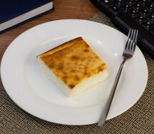 Творожная запеканка со сгущенкой 