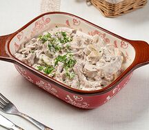 Бефстроганов из говядины с шампиньонами