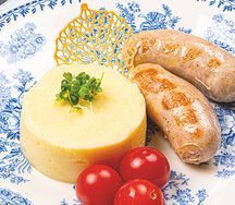 Куриные сардельки с сыром