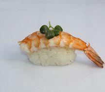 Суши с креветкой