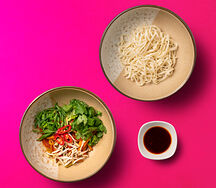 Вок с овощами, лапшой удон и соусом терияки