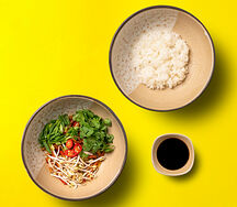 Вок с говядиной, рисом и устричным соусом