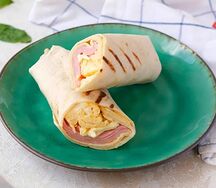 Сэндвич Ролл с ветчиной и яйцом