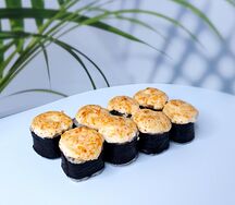 Запеченный мини-ролл с угрем