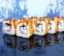 Ролл Хот темпура с окунем