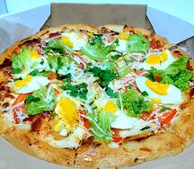 Пицца Цезарь с курицей